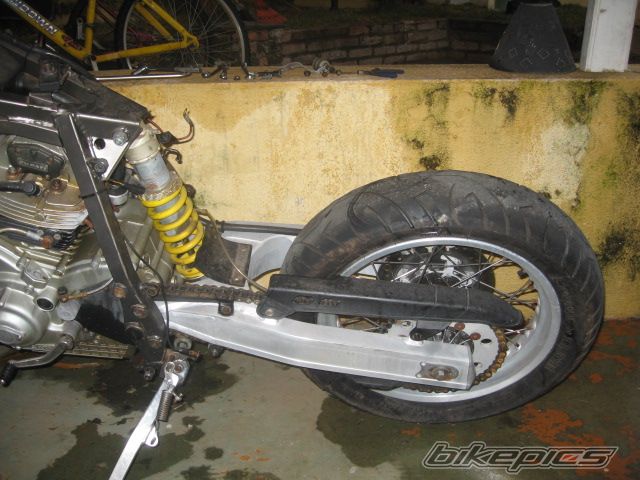 Photo 1383210