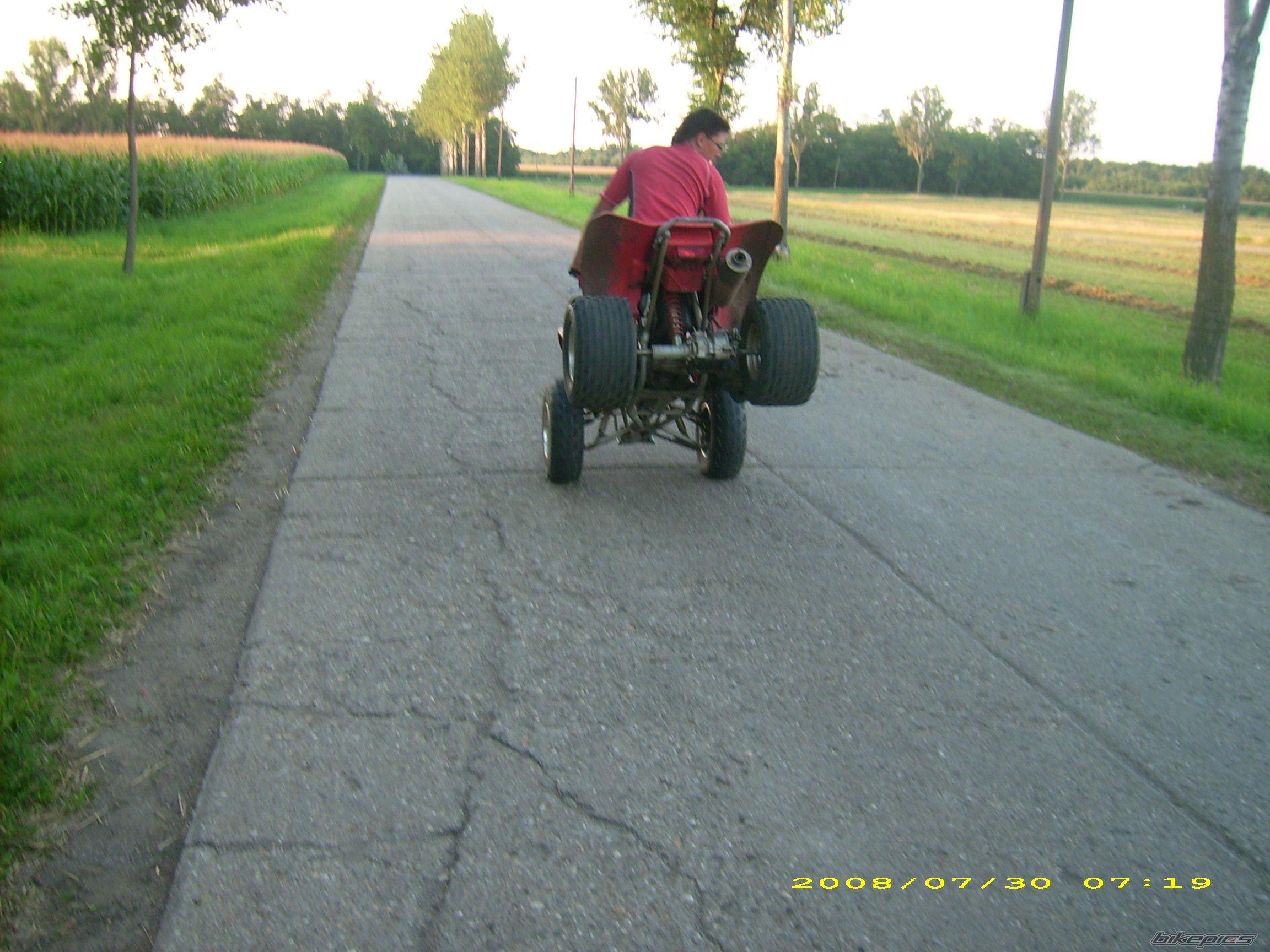 Photo 1383247