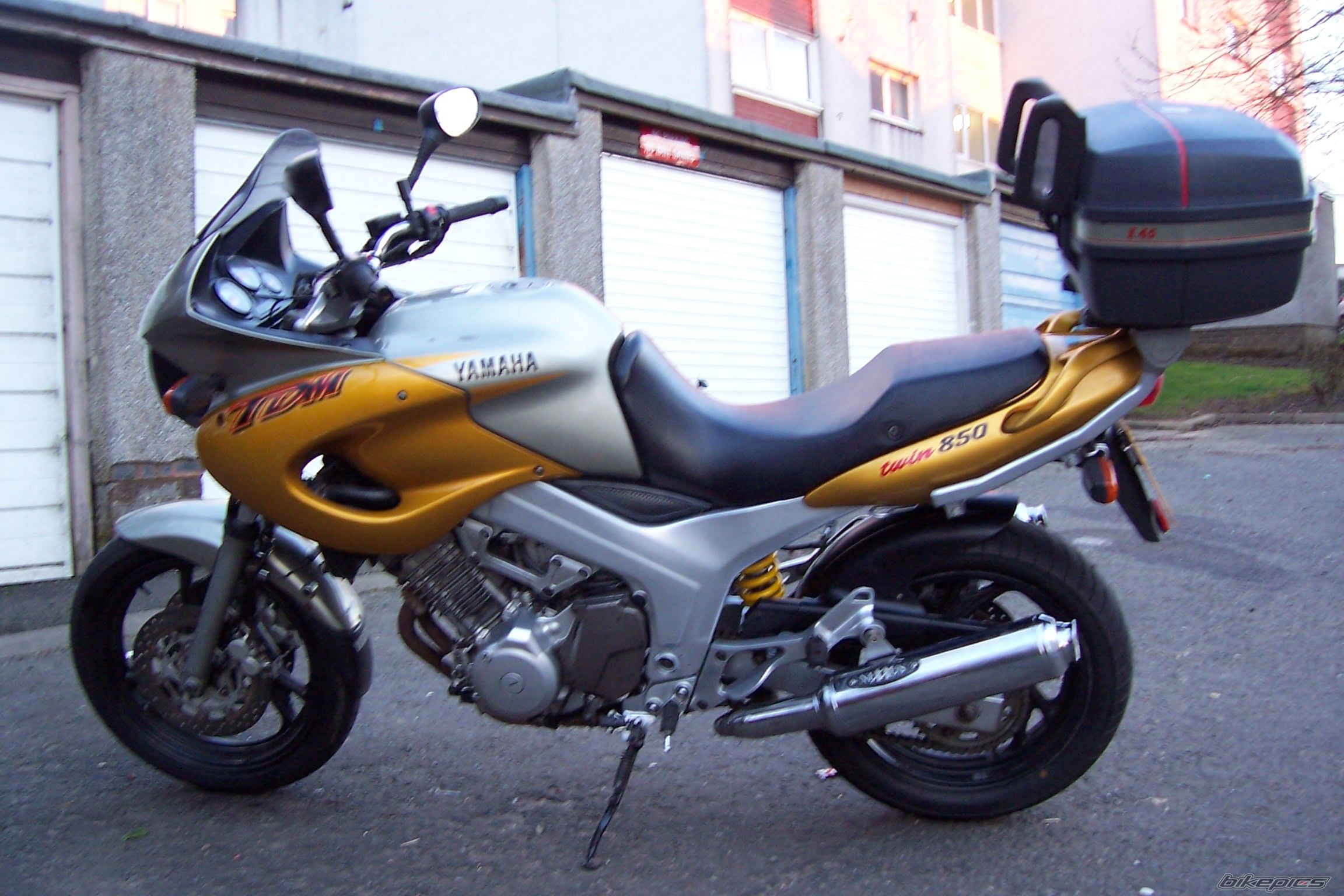 Photo 1383299