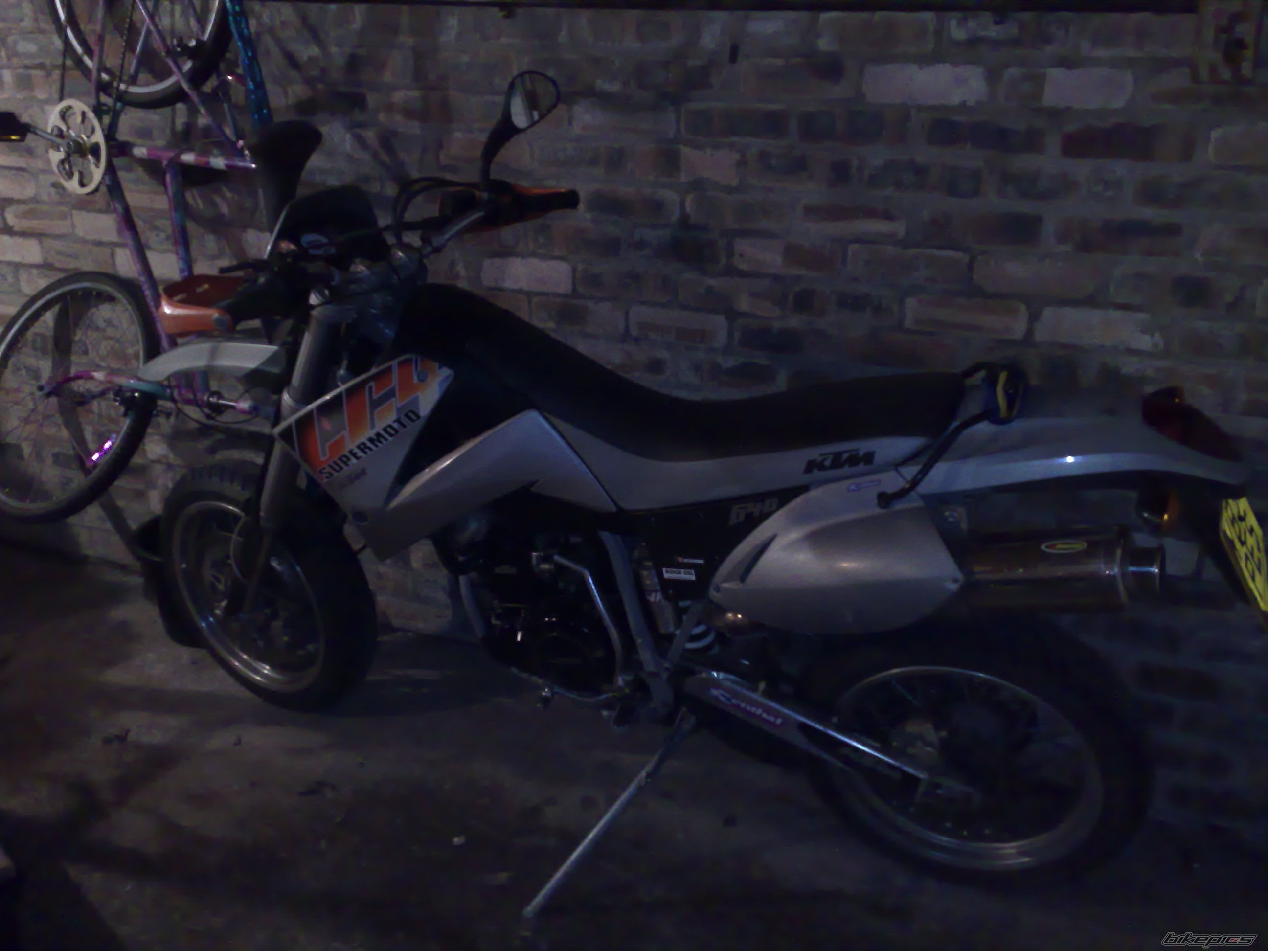 Photo 1383313