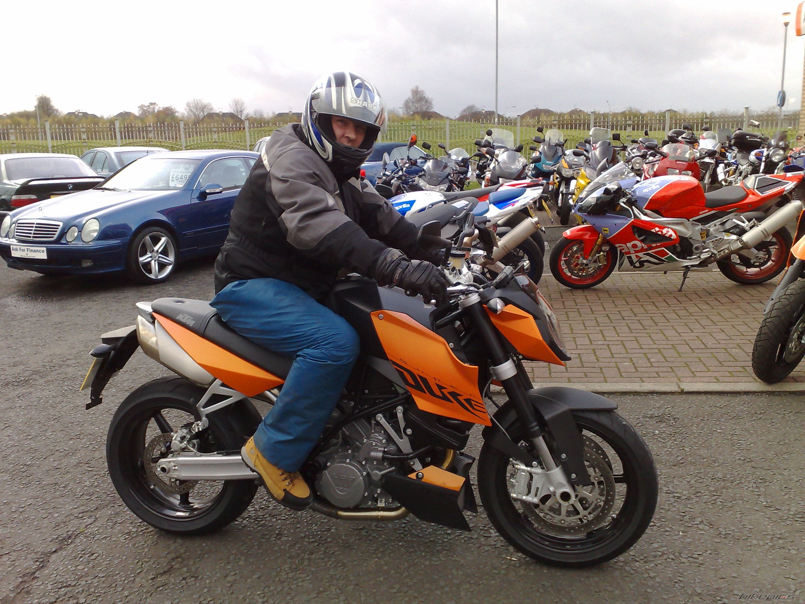 Photo 1383315