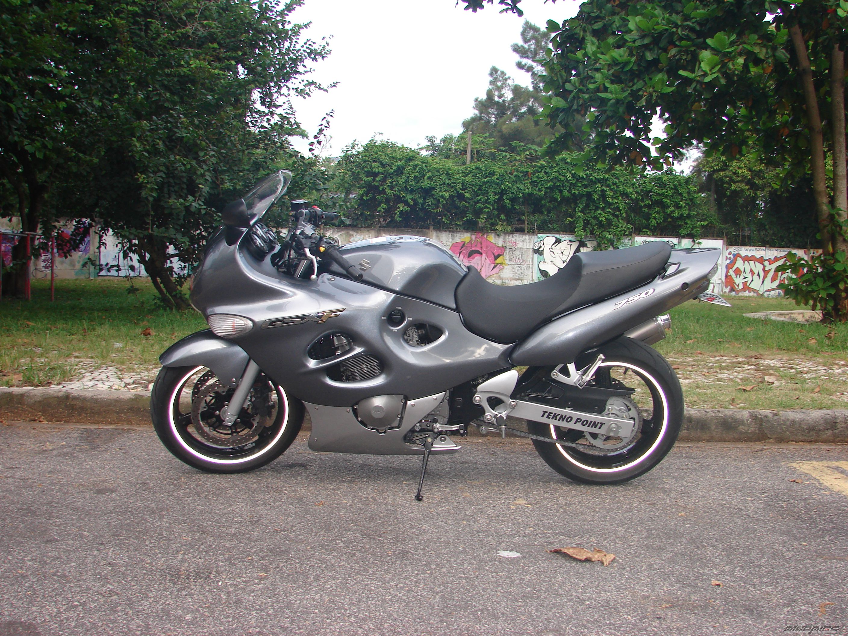 Photo 1383404