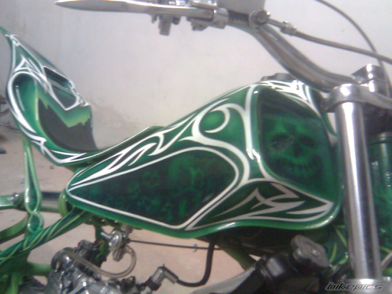 Photo 1383450