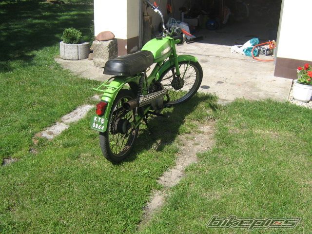 Photo 1383590