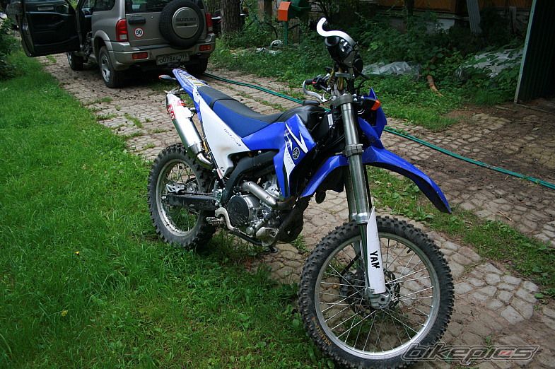 Photo 1383599