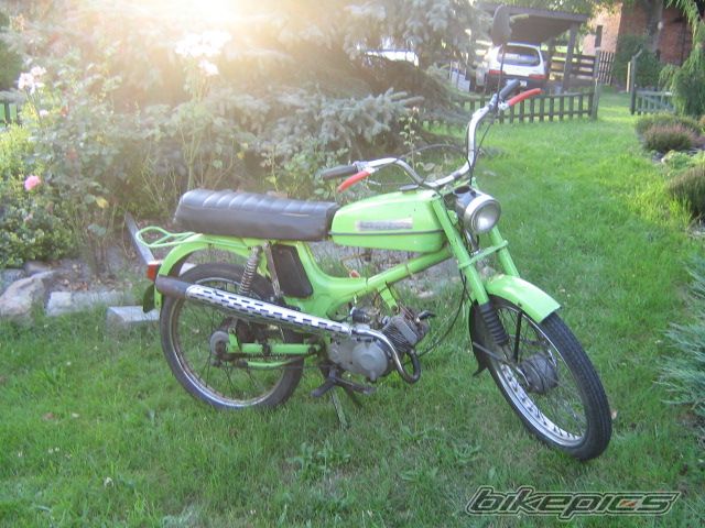 Photo 1383613