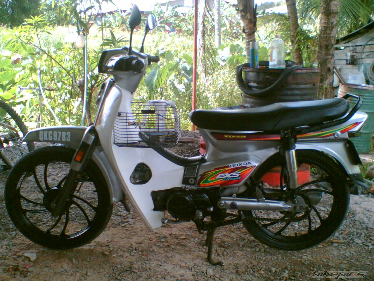 Photo 1383626