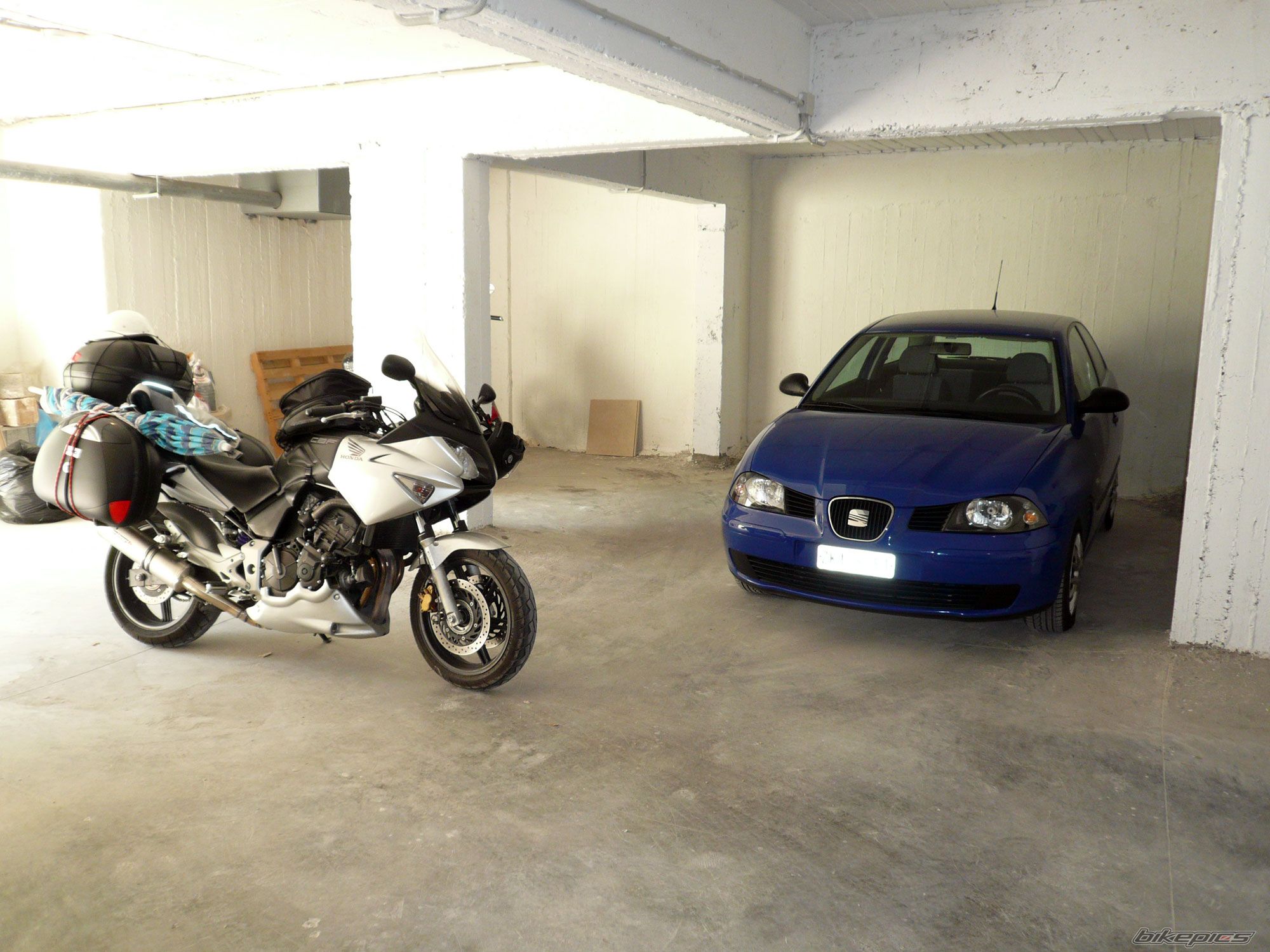 Photo 1383644