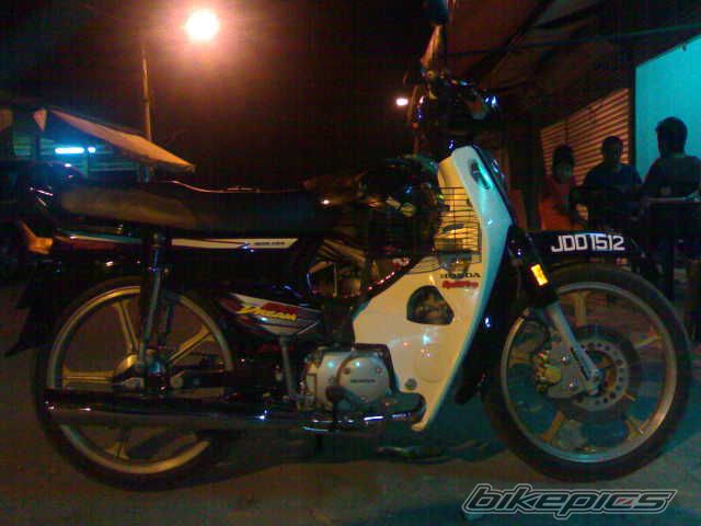 Photo 1383667
