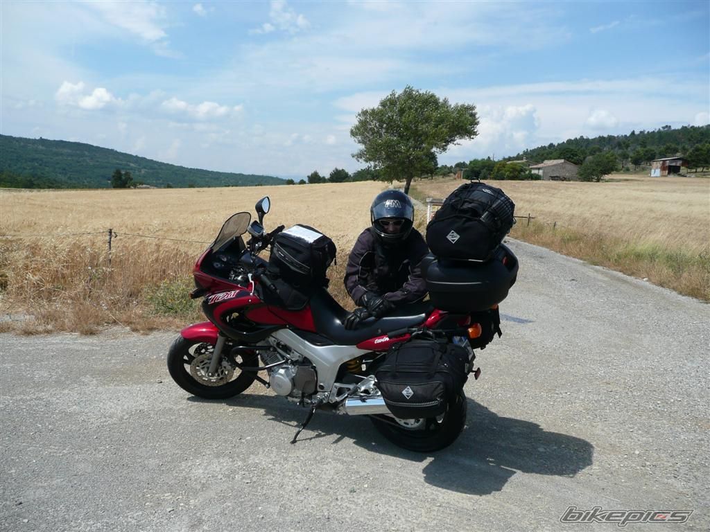 Photo 1383710