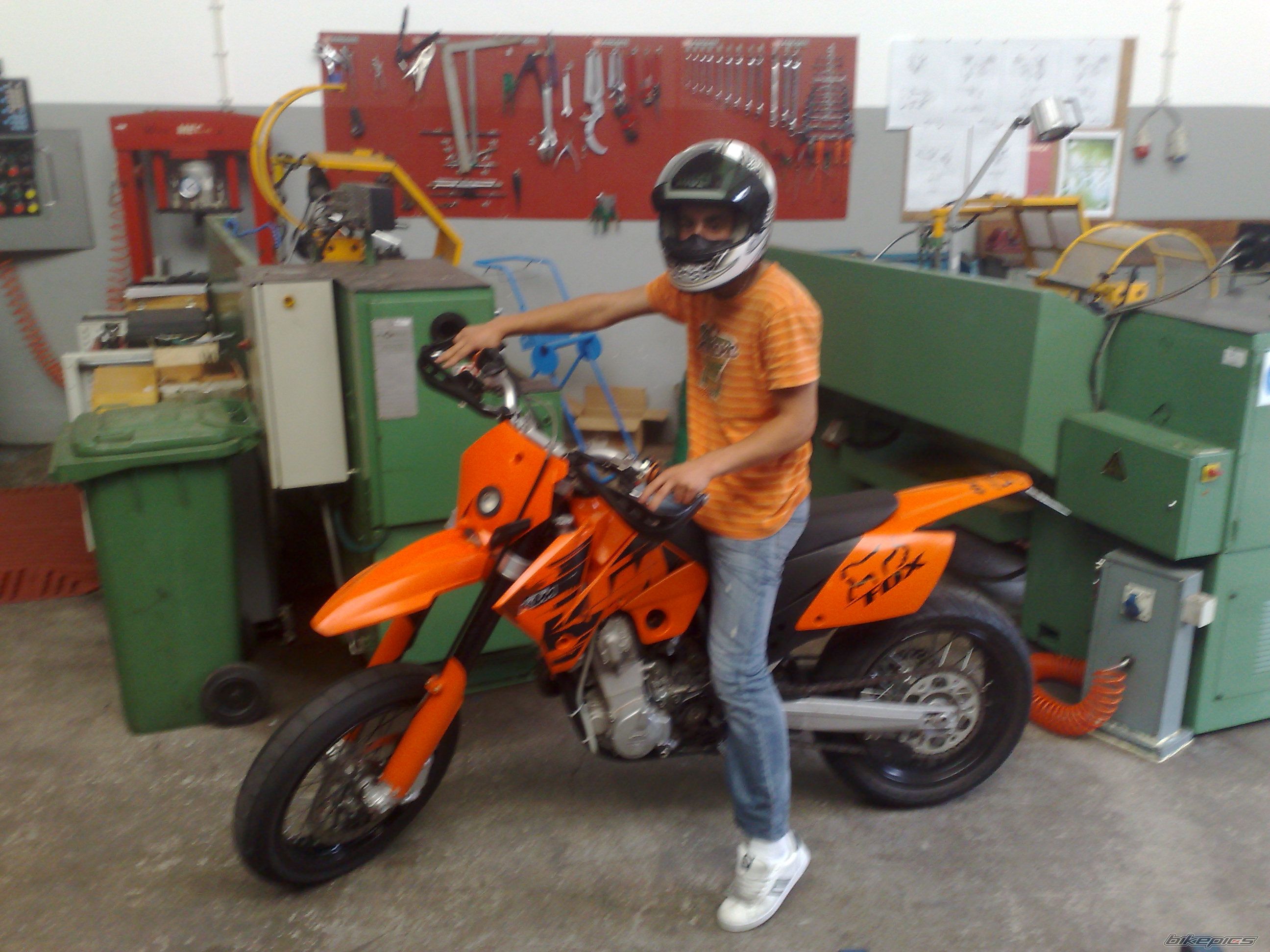 Photo 1383795