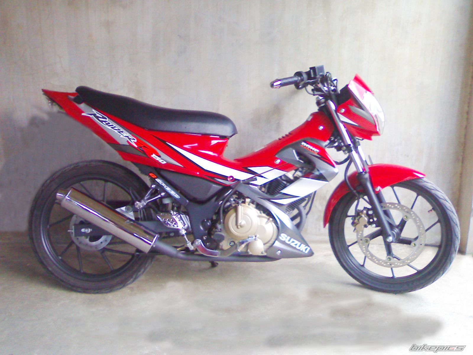 Photo 1383840