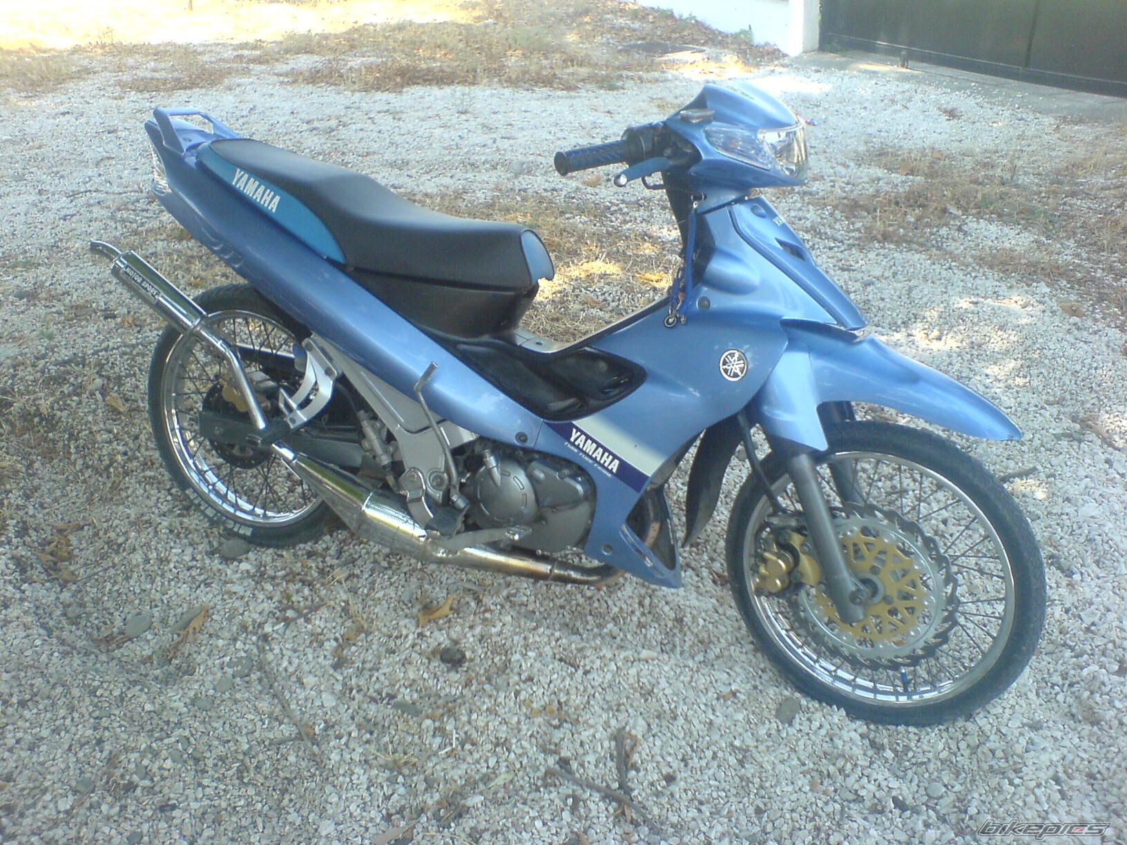 Photo 1383878