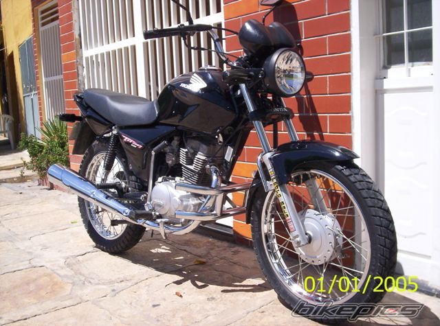 Photo 1383932