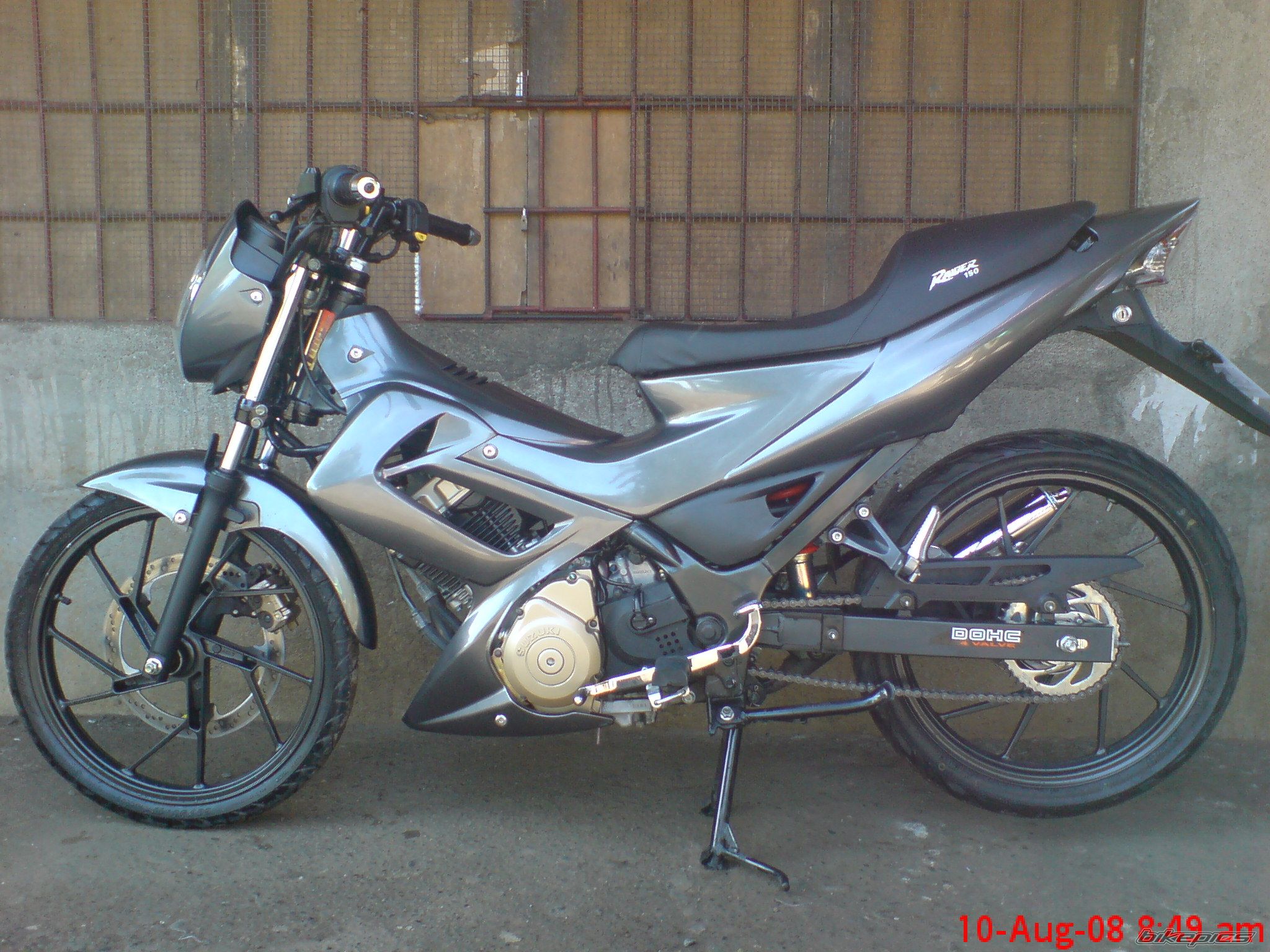 Photo 1383938