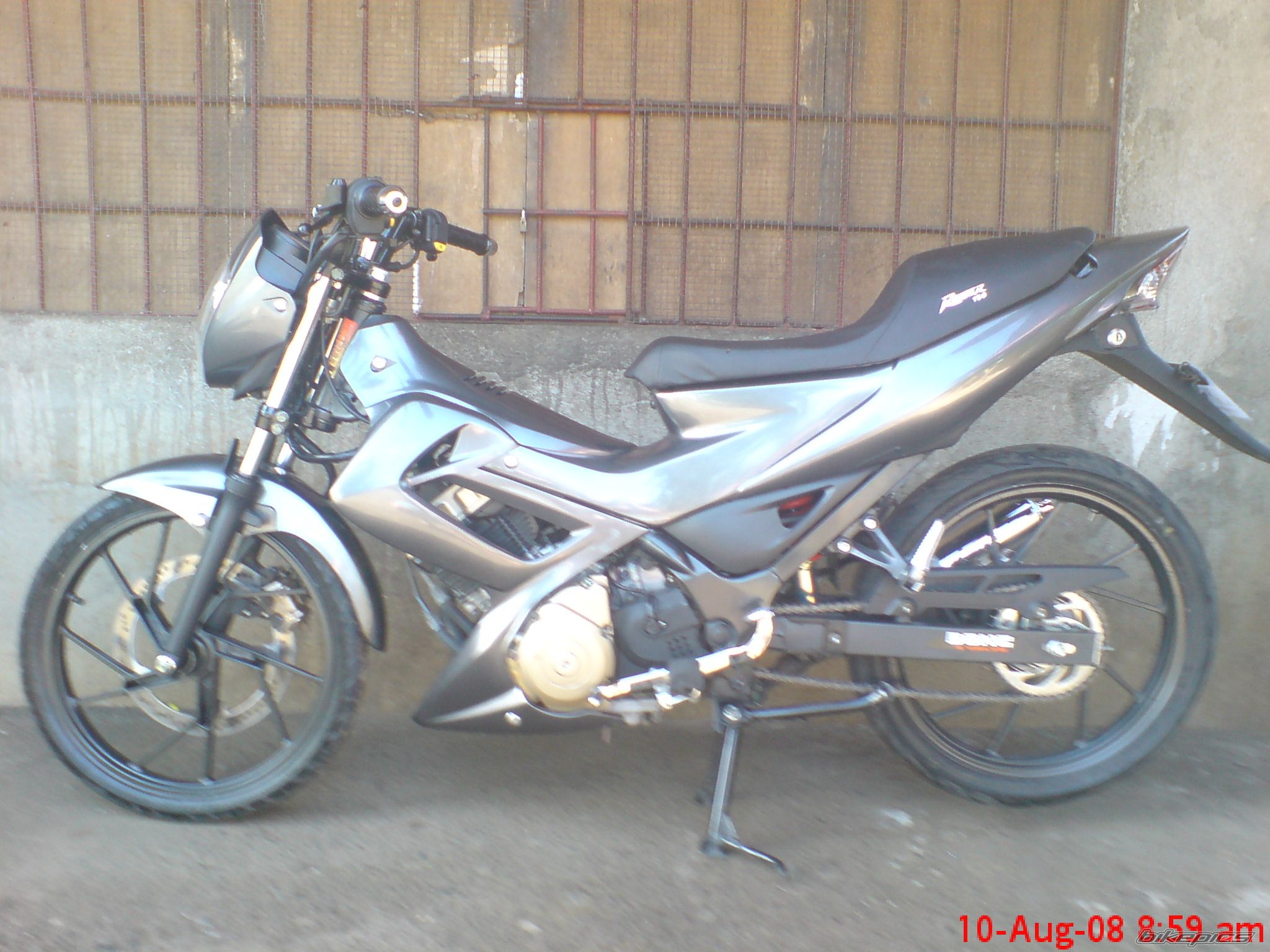 Photo 1383957