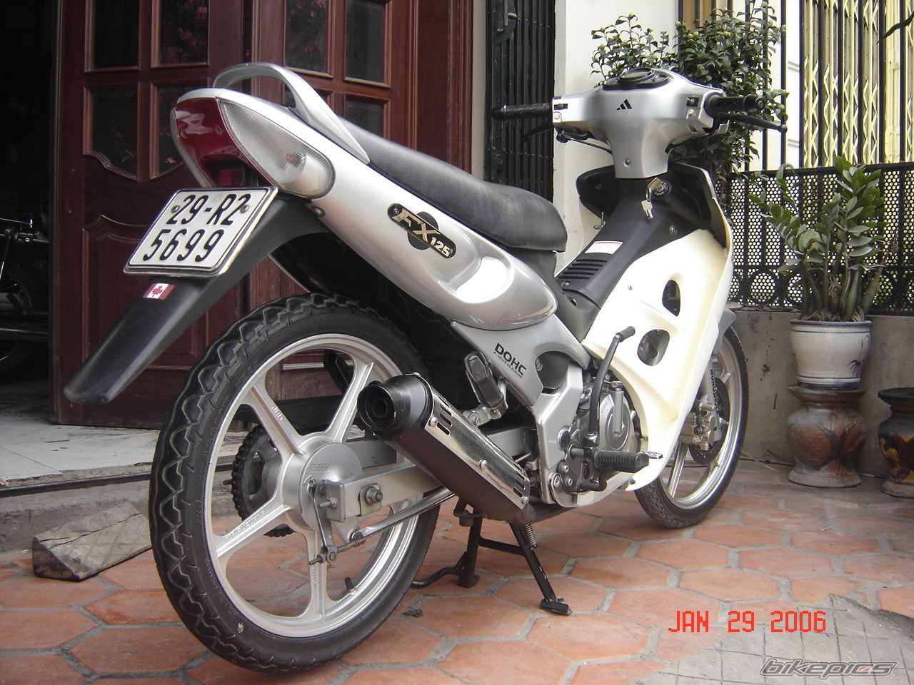 Bike Photo 1384006