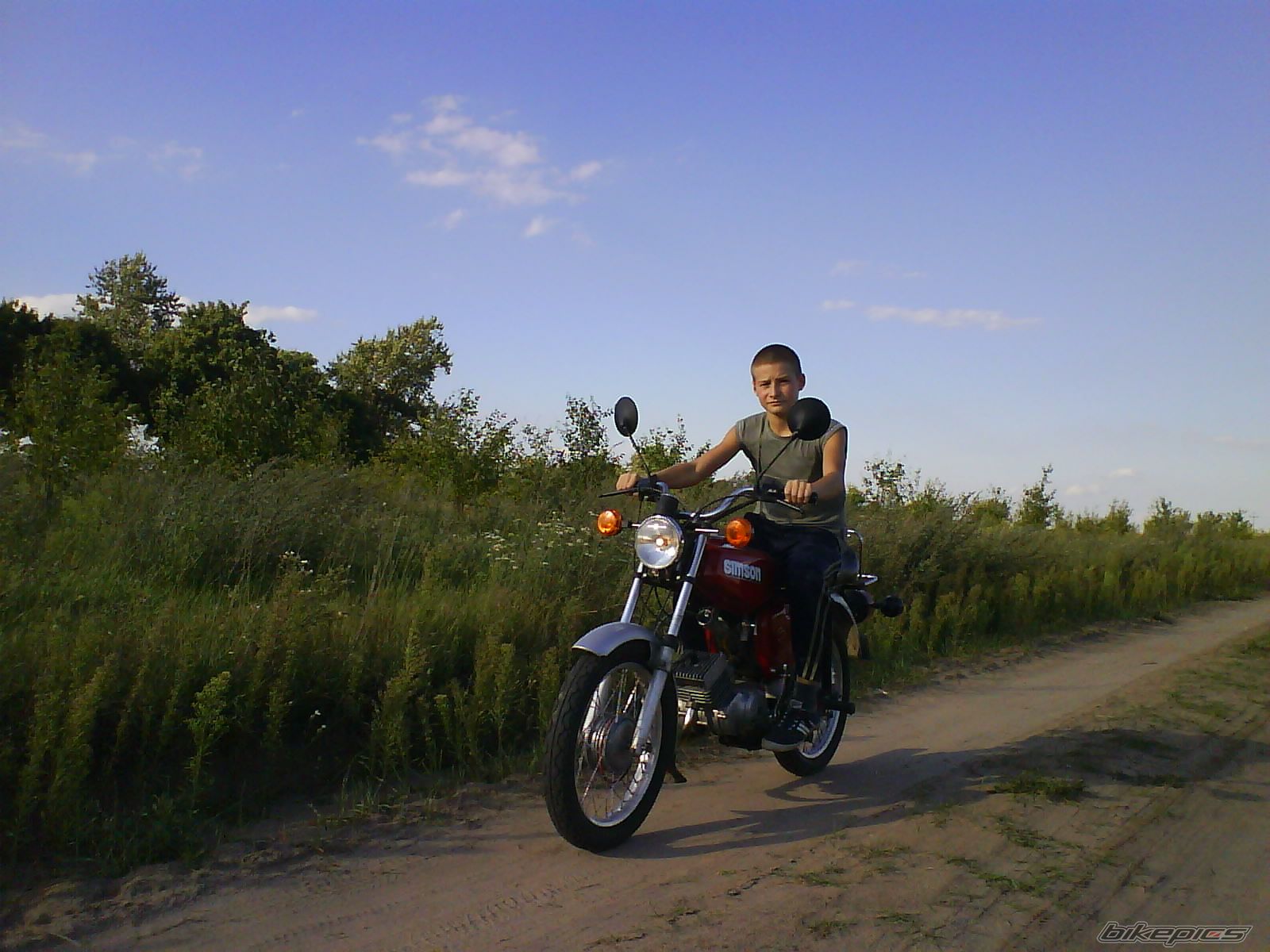 Bike Photo 1384101