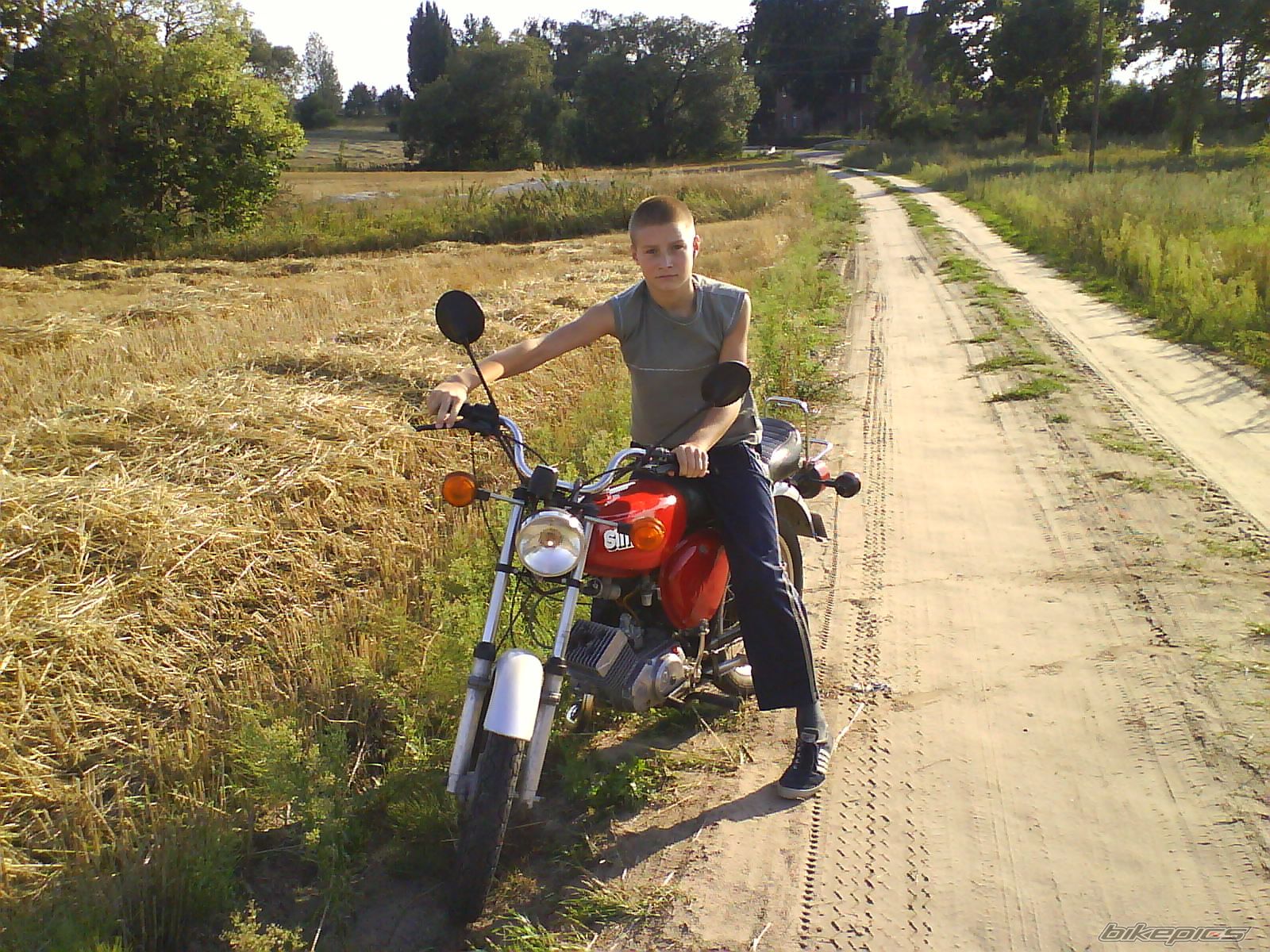 Bike Photo 1384104