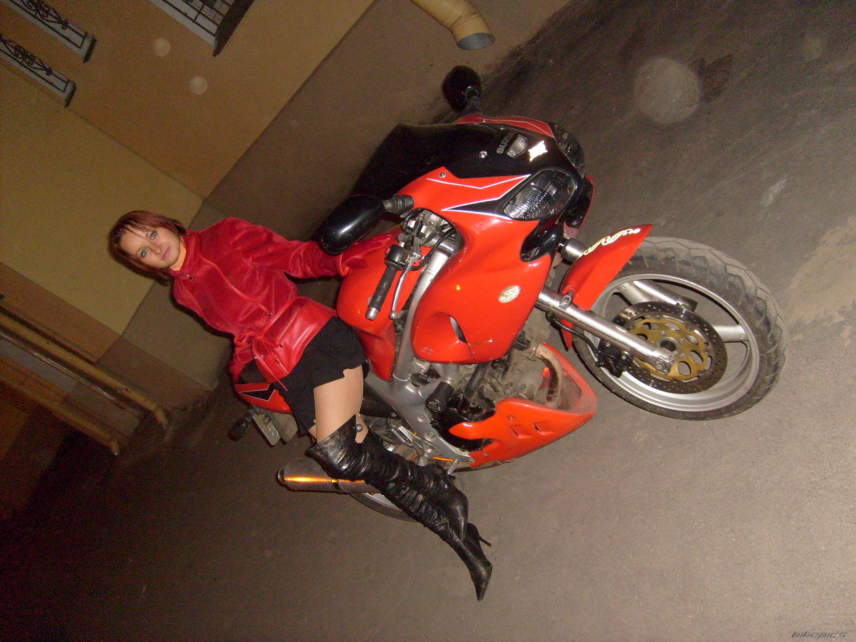 Photo 1384120
