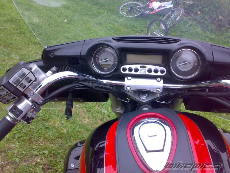 Photo 1384173