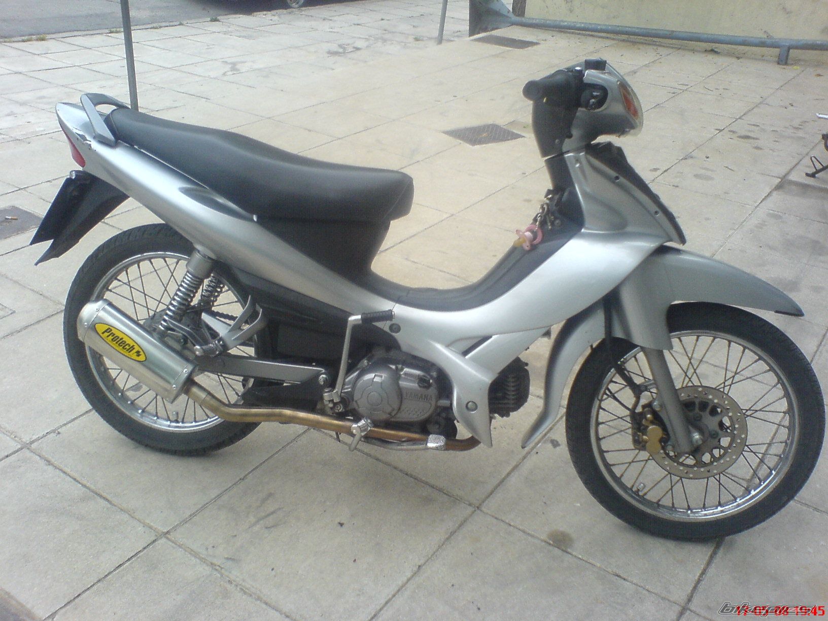 Photo 1384261