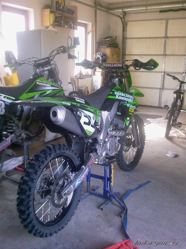 Photo 1384371