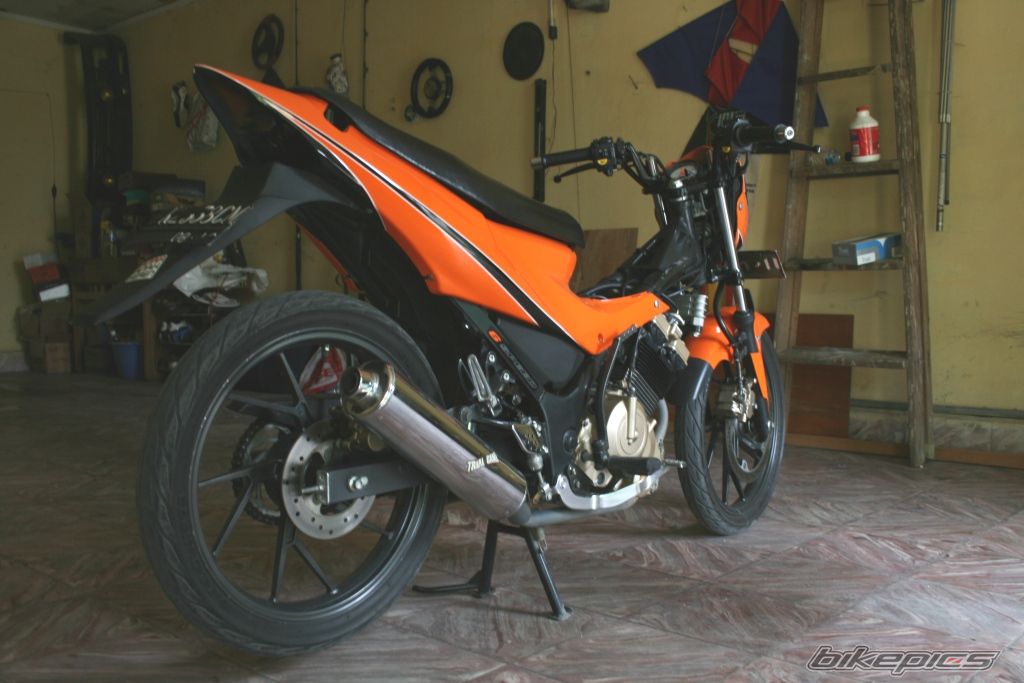 Photo 1384394