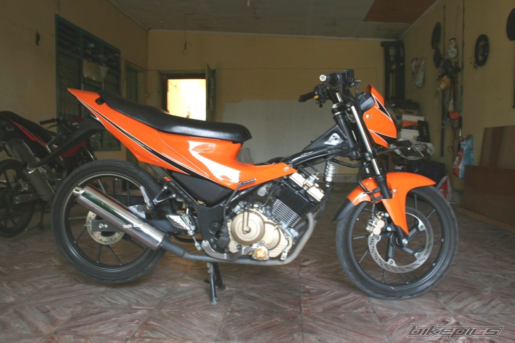Photo 1384395