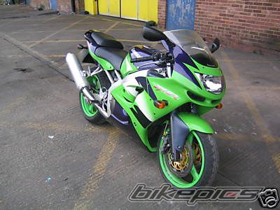Photo 1384402