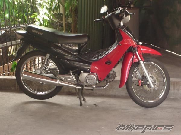 Photo 1384509