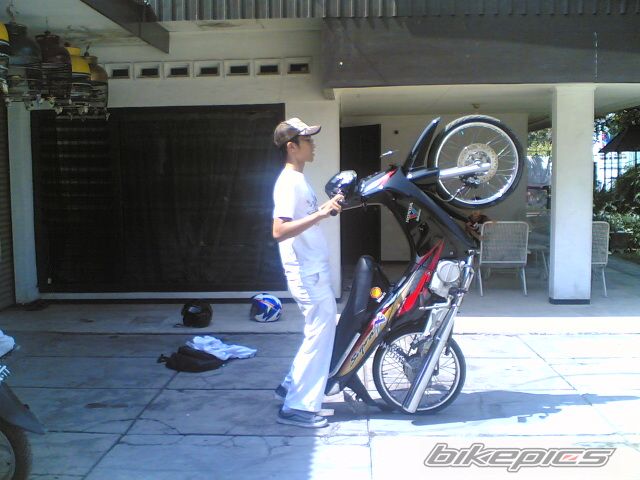 Photo 1384724