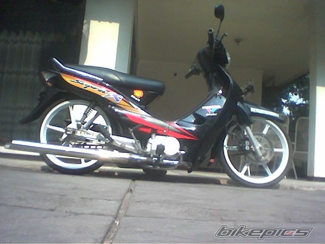 Photo 1384725