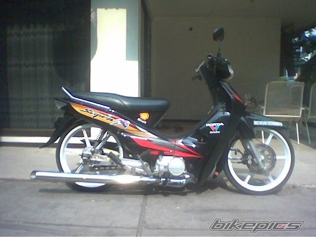 Photo 1384726