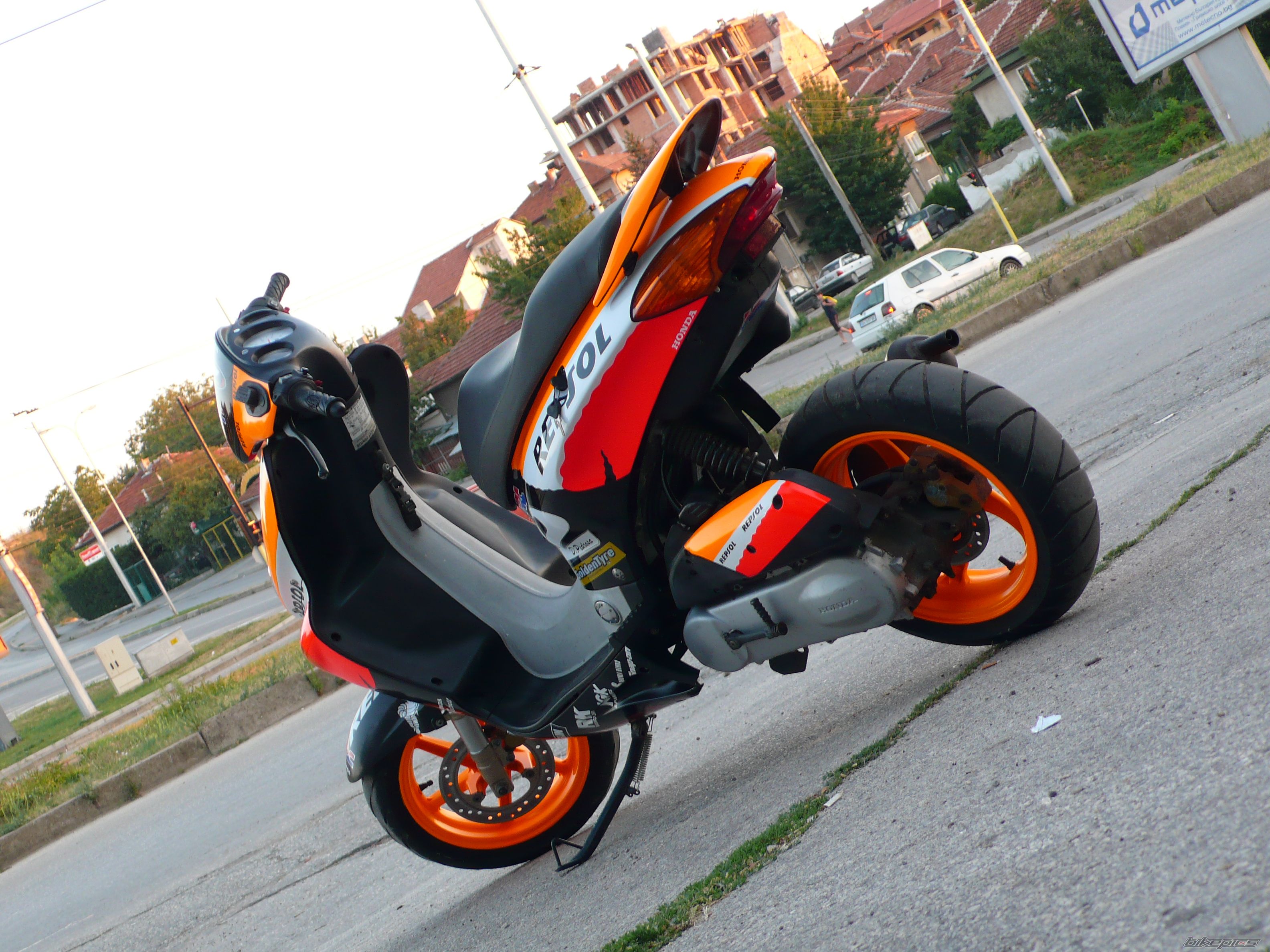 Photo 1384734