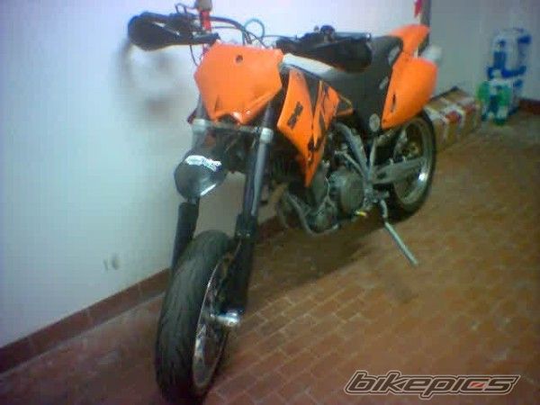 Photo 1384756