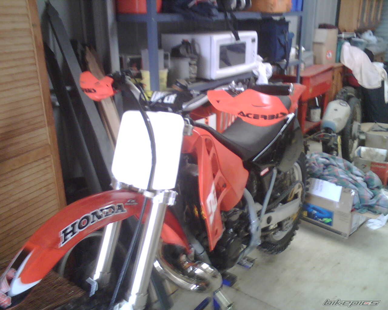 Photo 1384871