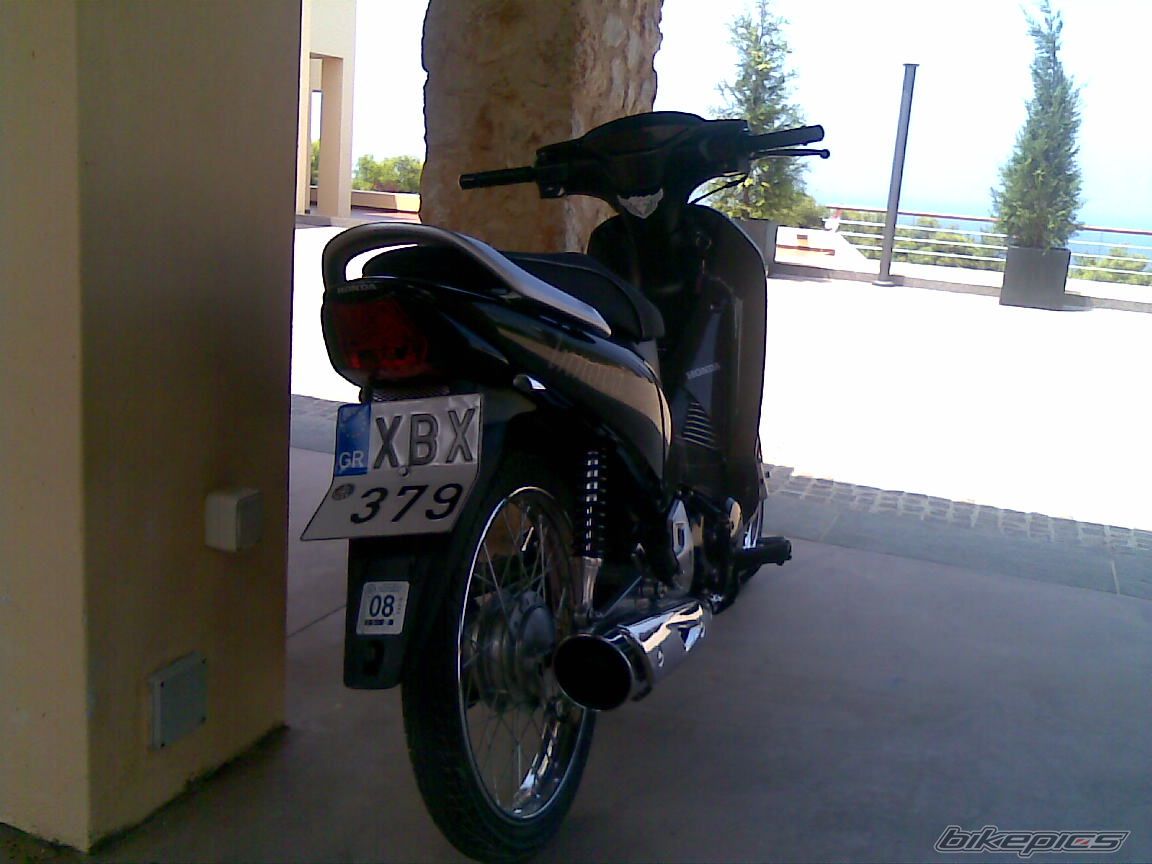 Photo 1384904