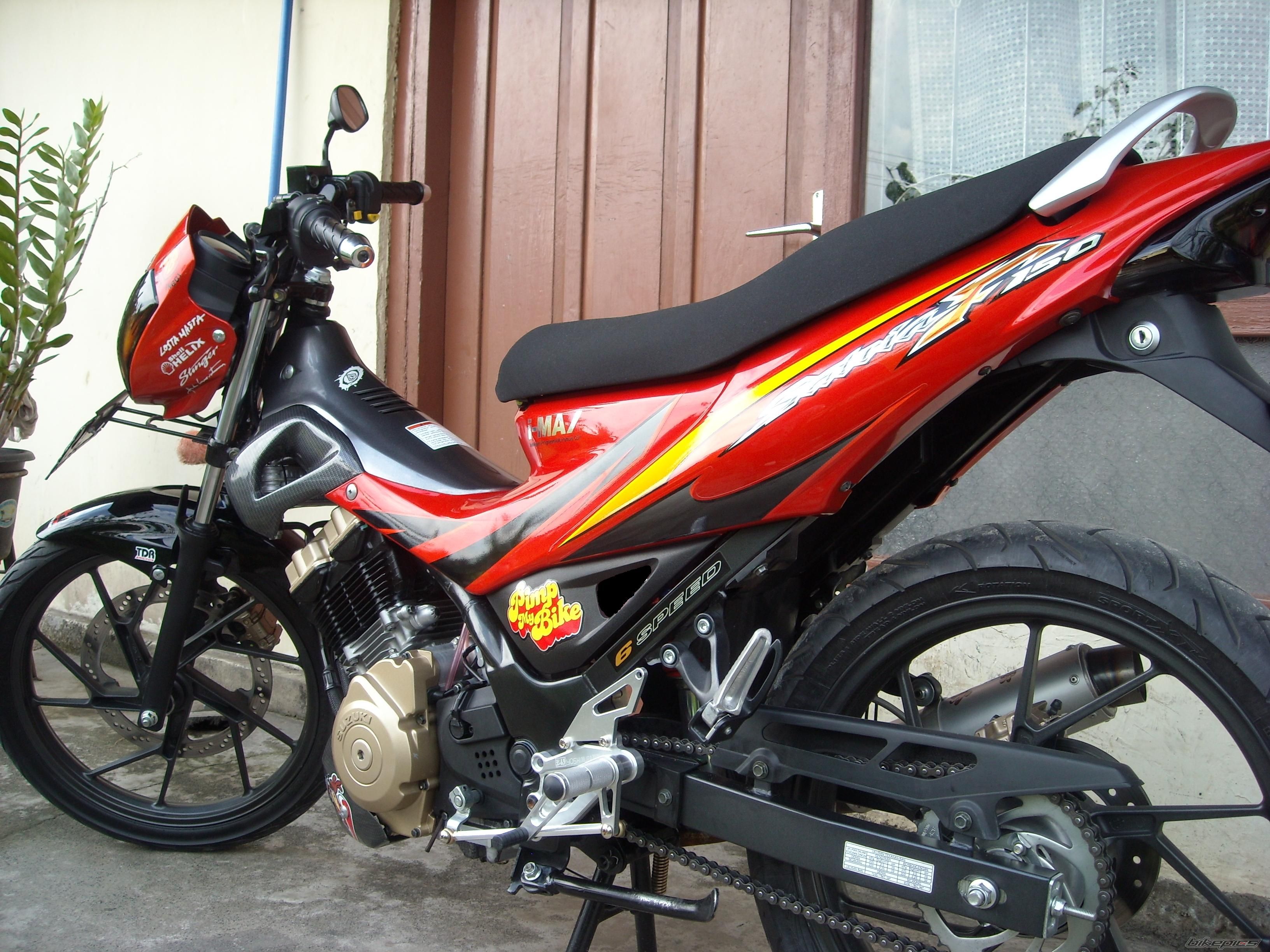 Photo 1384932