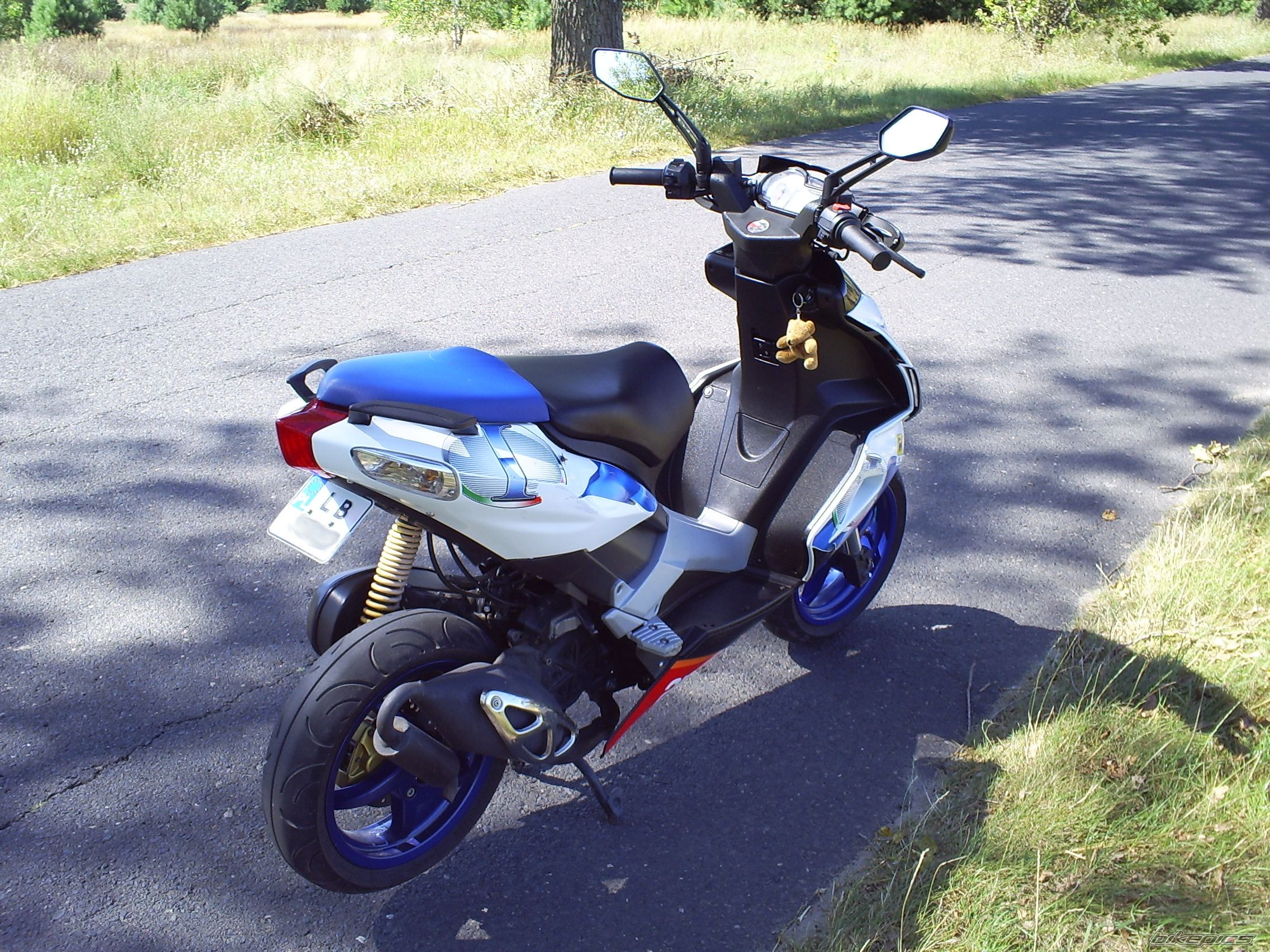 Bike Photo 1384936