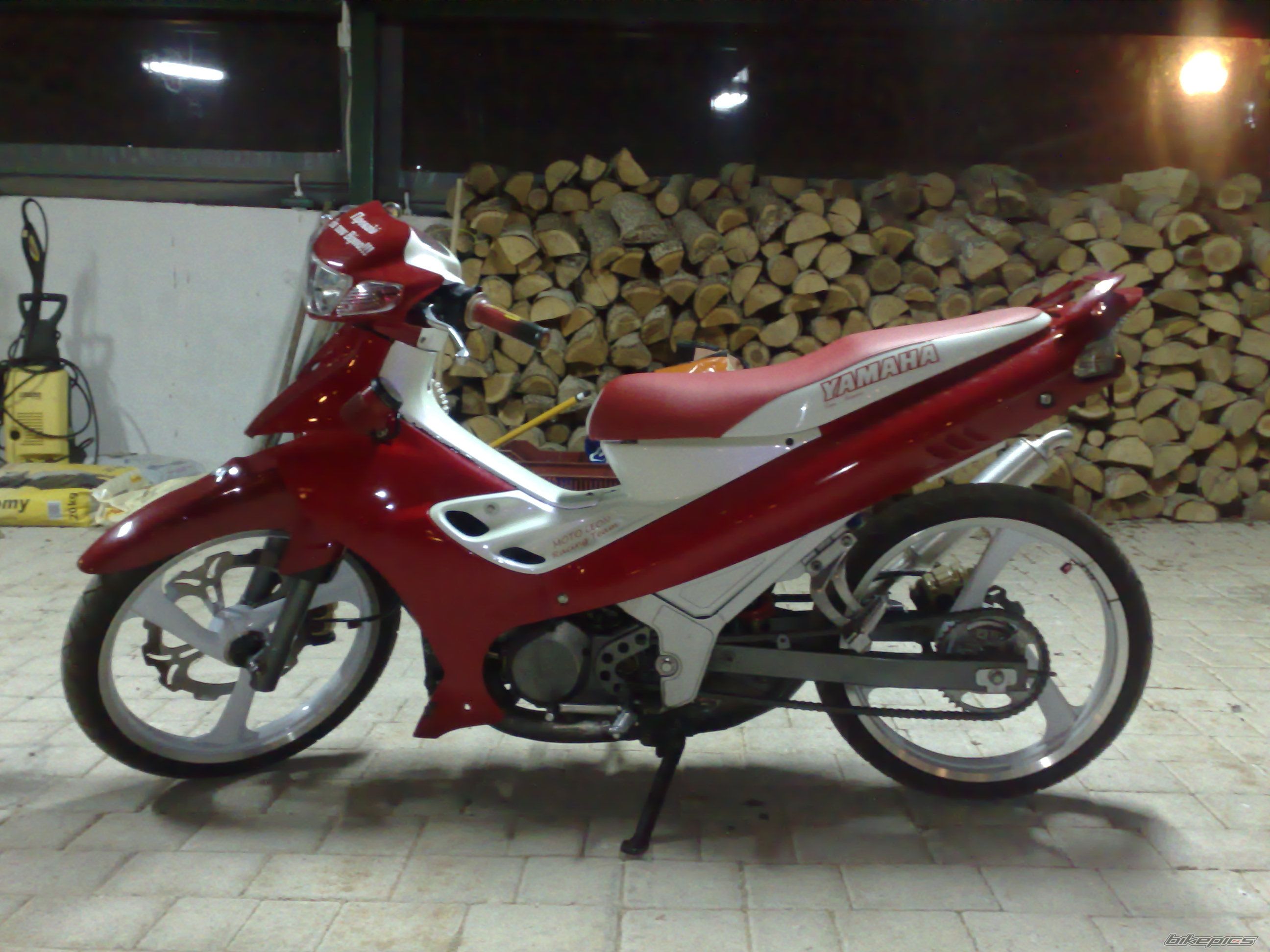 Photo 1384989
