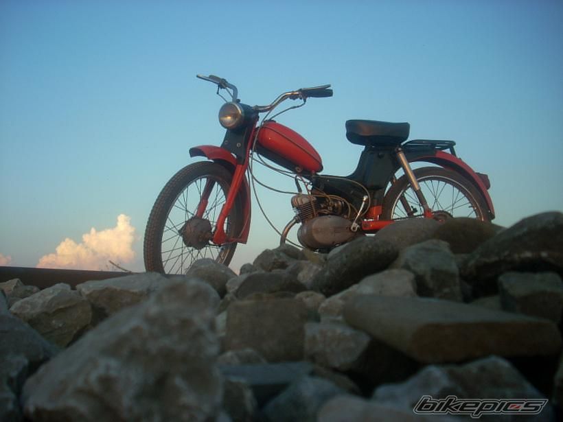 Photo 1385365