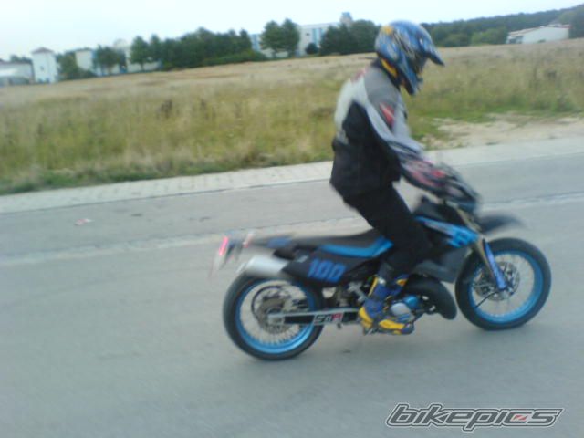 Photo 1385477