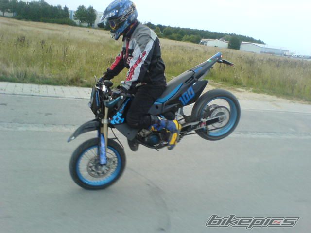 Photo 1385481