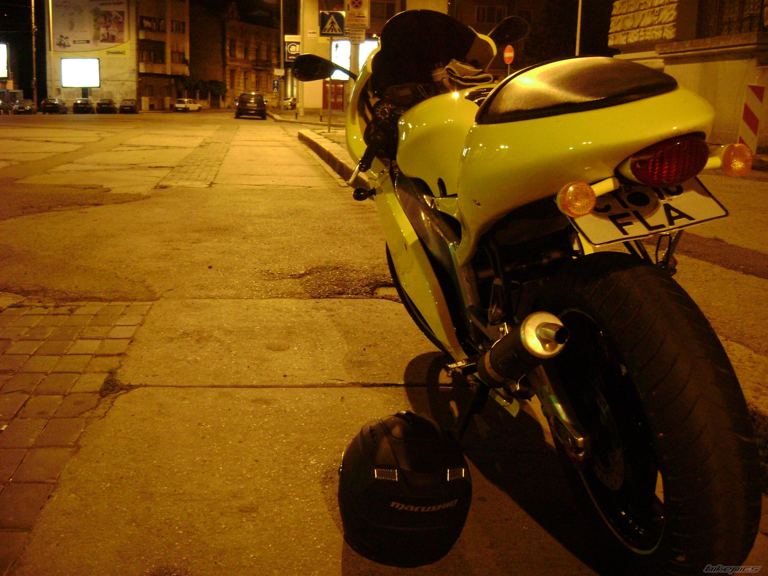 Photo 1385595