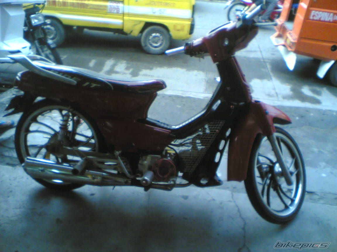 Photo 1386042