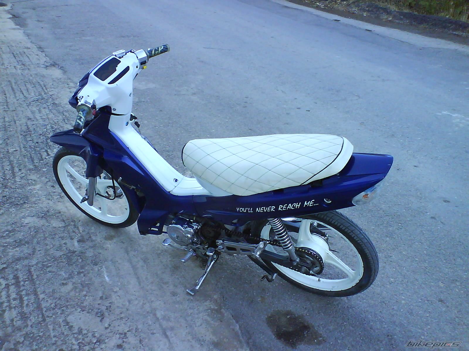 Photo 1386196