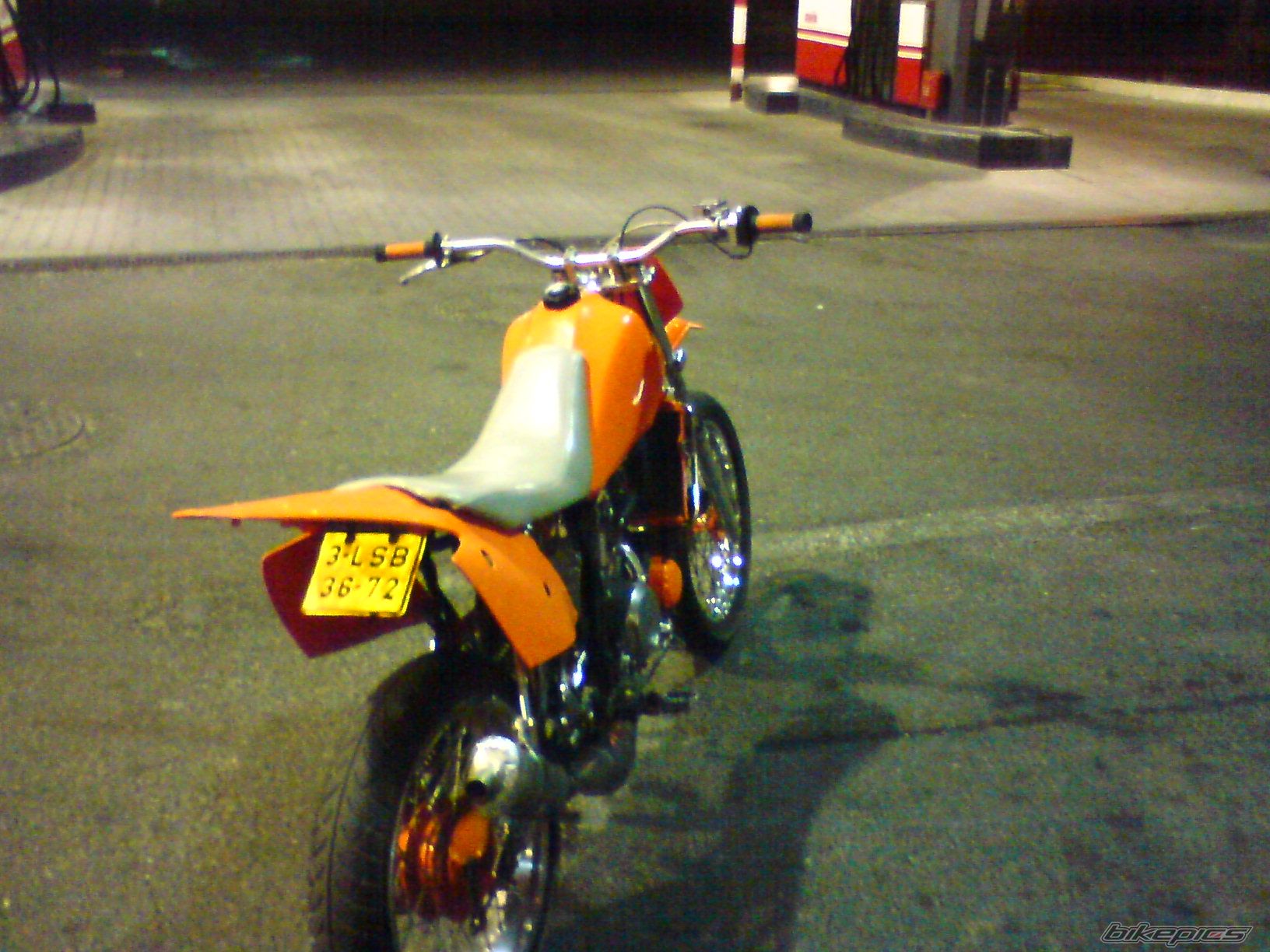 Photo 1386415