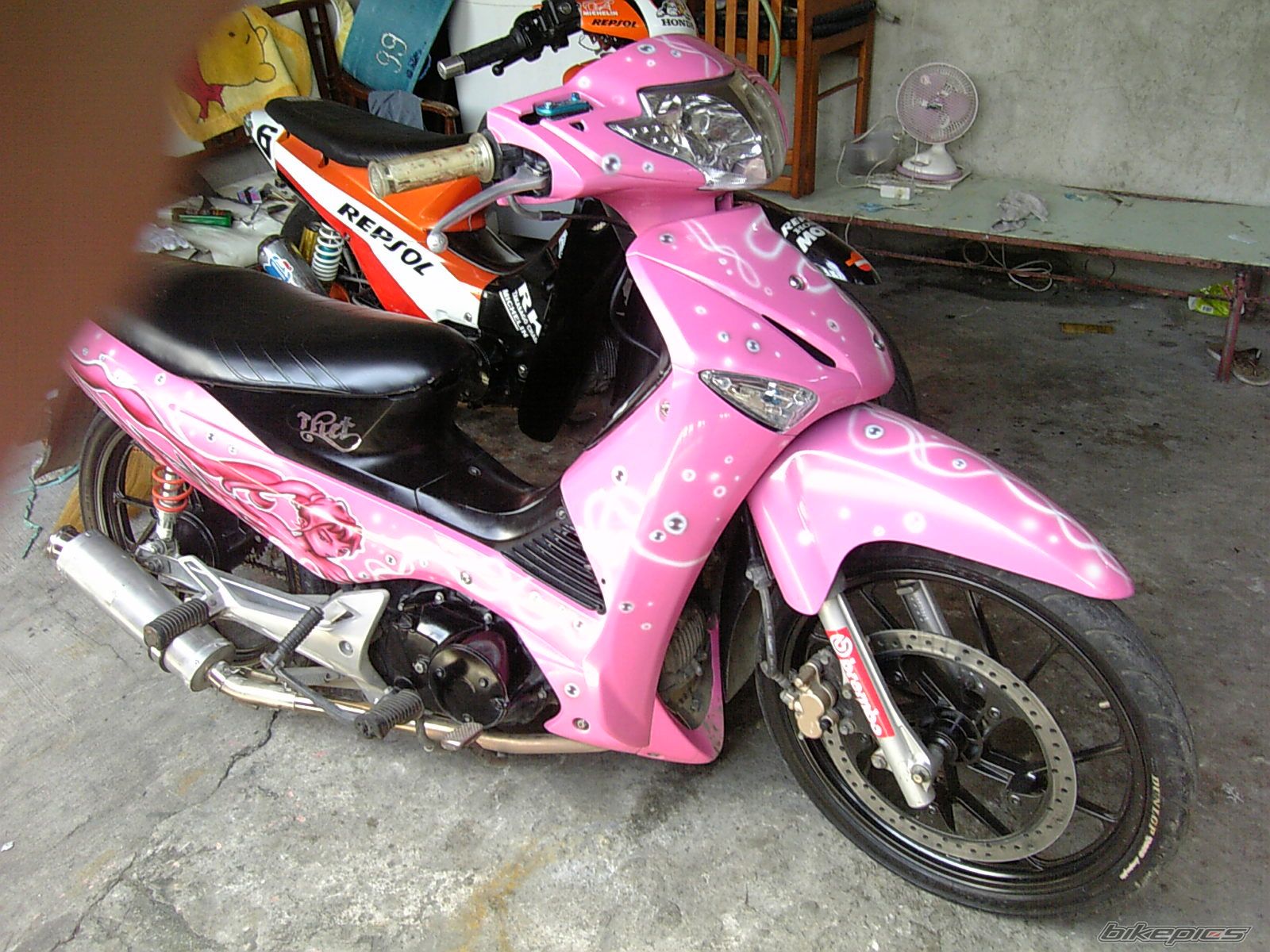 Photo 1386663