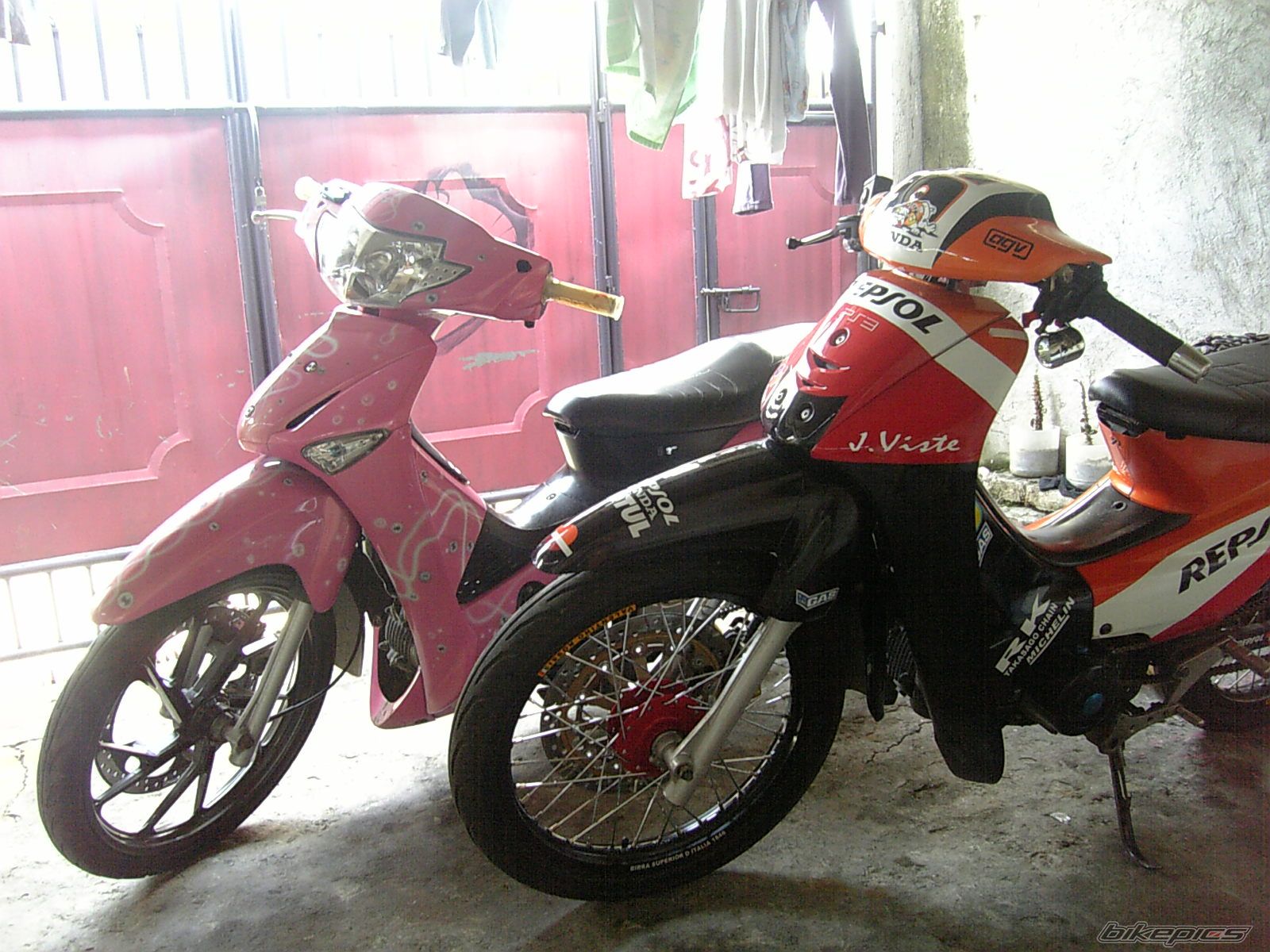 Photo 1386664